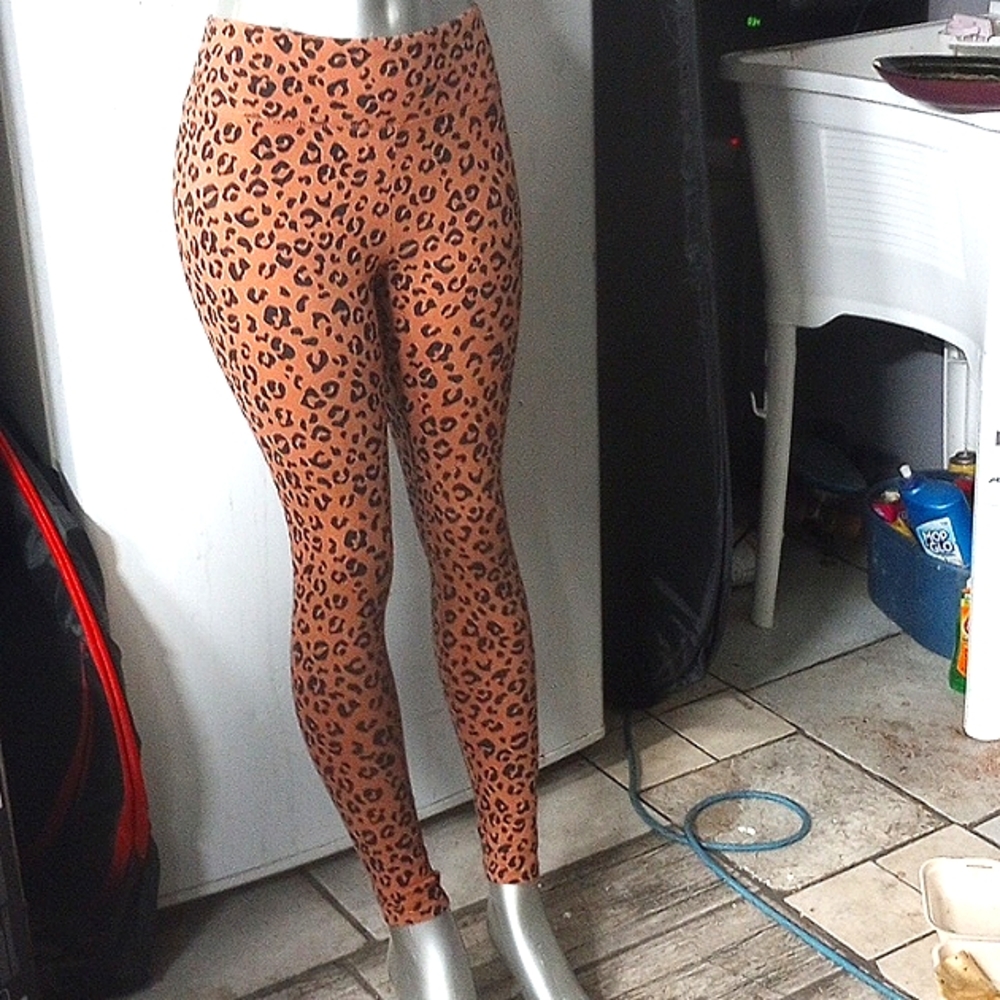 Wild Fable High-Rise Legging...Size Sm Med & Lg BRAND NEW...Brown, Leopard Print